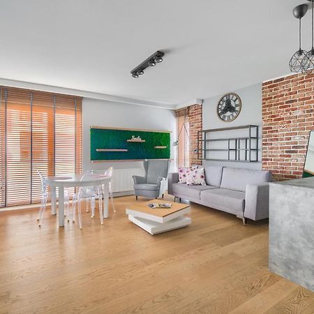 Poznan Grafitowa Modern Apartment エクステリア 写真